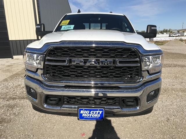 RAM 2500 Tradesman 4x4 Crew Cab 8' Box 2024 RAM 2500 Tradesman 4x4 Crew Cab 8' Box 2024