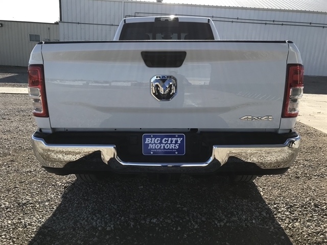 RAM 2500 Tradesman 4x4 Crew Cab 8' Box 2024 RAM 2500 Tradesman 4x4 Crew Cab 8' Box 2024