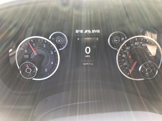 RAM 2500 Tradesman 4x4 Crew Cab 8' Box 2024 RAM 2500 Tradesman 4x4 Crew Cab 8' Box 2024