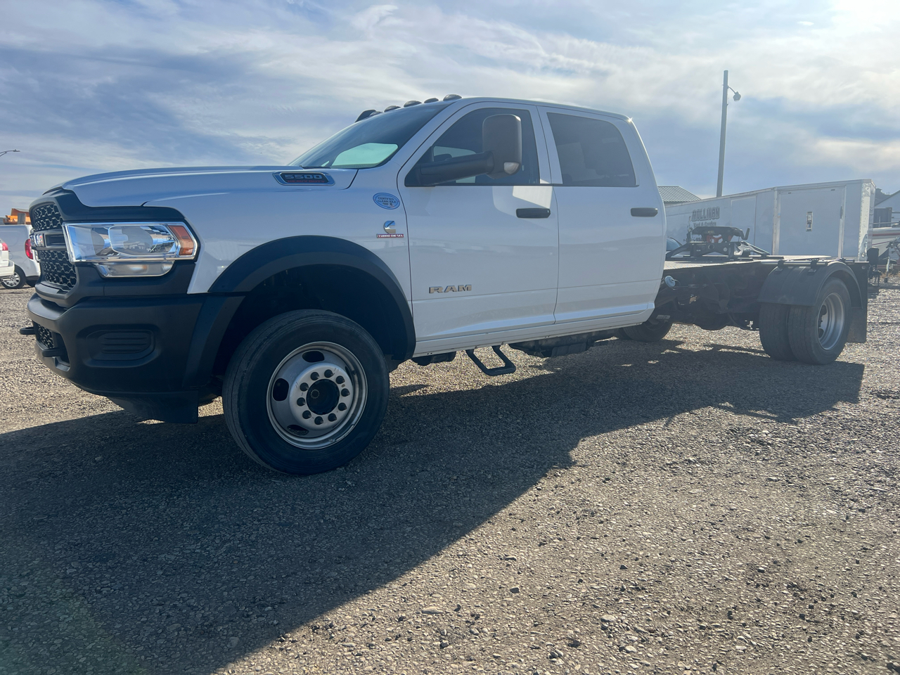 2022 Ram 5500 Tradesman photo 2