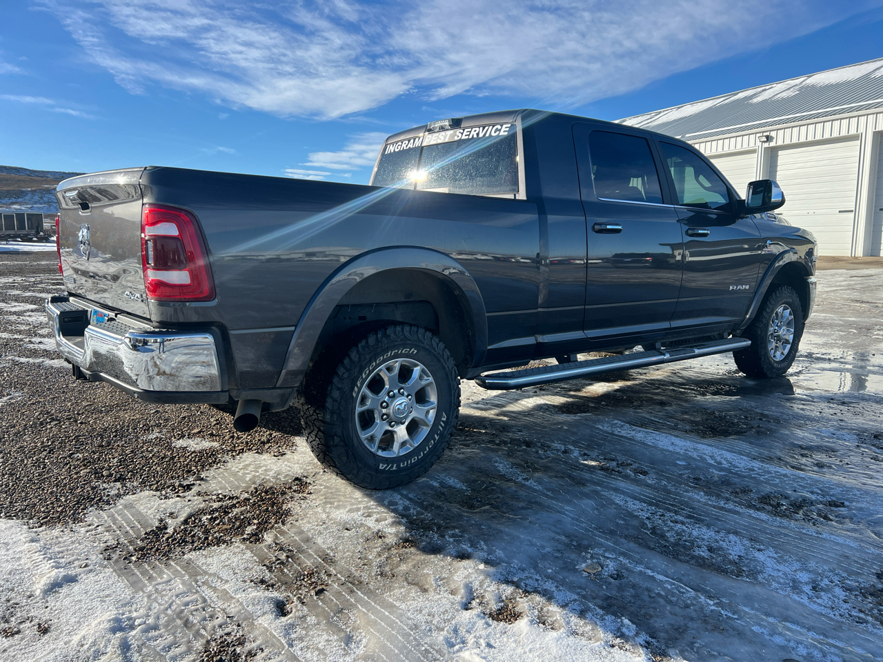 RAM 2500 Laramie 4x4 Mega Cab 6'4" Box 2022