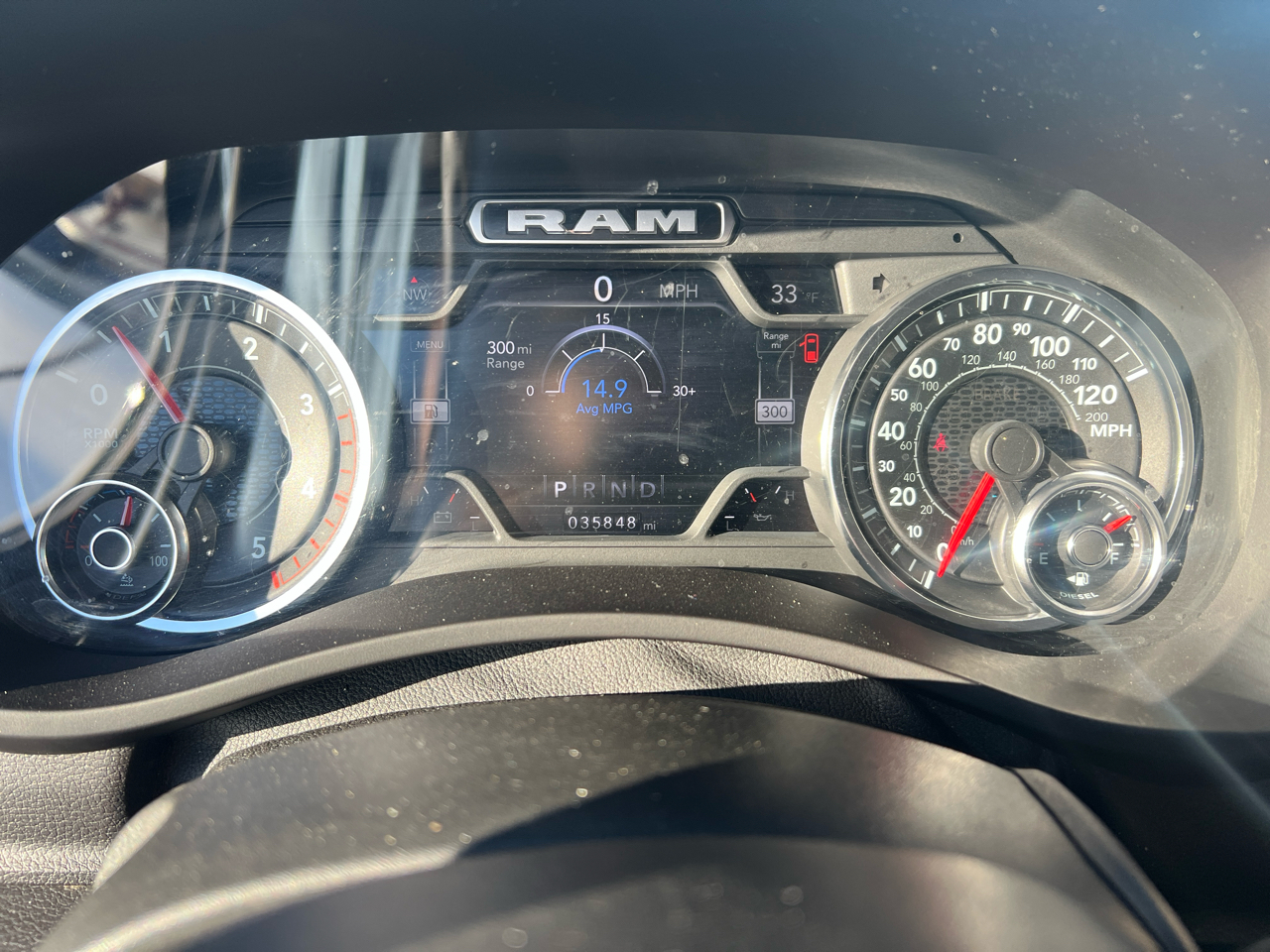 RAM 2500 Laramie 4x4 Mega Cab 6'4" Box 2022