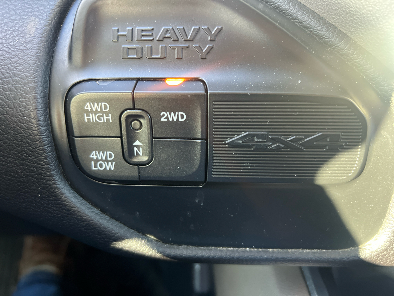 RAM 2500 Laramie 4x4 Mega Cab 6'4" Box 2022