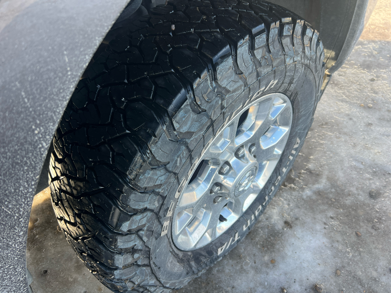 RAM 2500 Laramie 4x4 Mega Cab 6'4" Box 2022