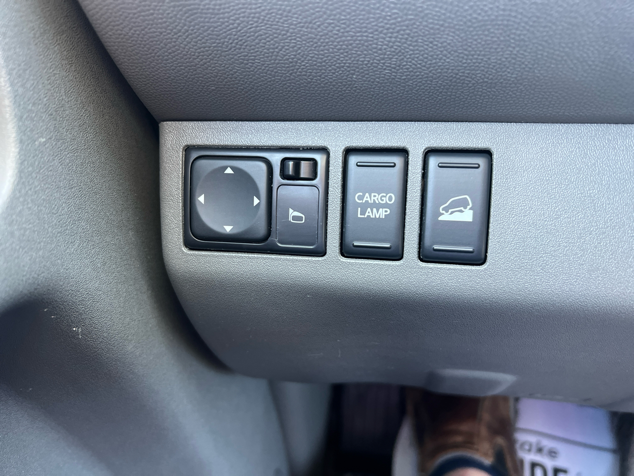 Nissan Frontier 4WD Crew Cab SWB Auto SV 2016