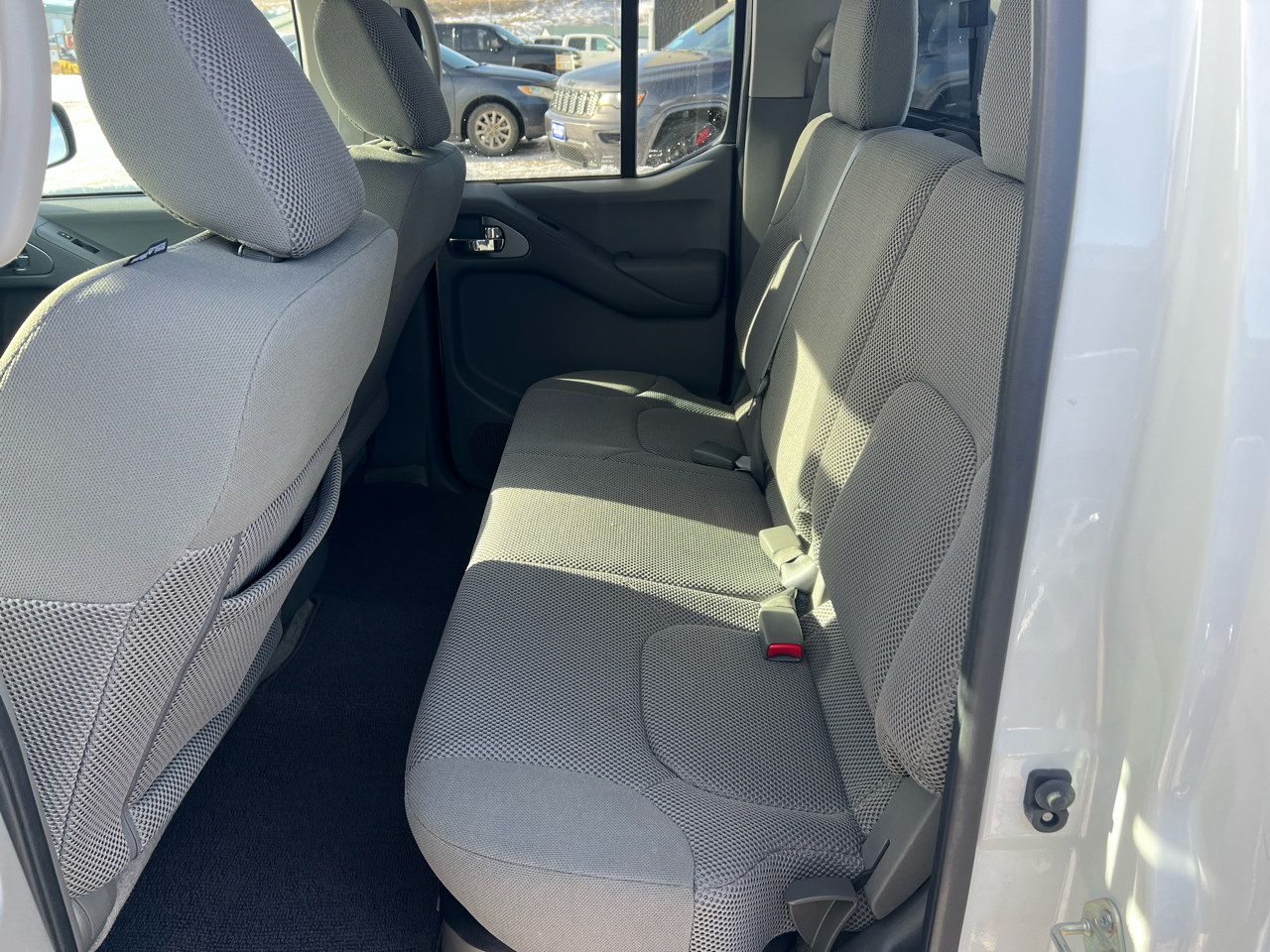 Nissan Frontier 4WD Crew Cab SWB Auto SV 2016