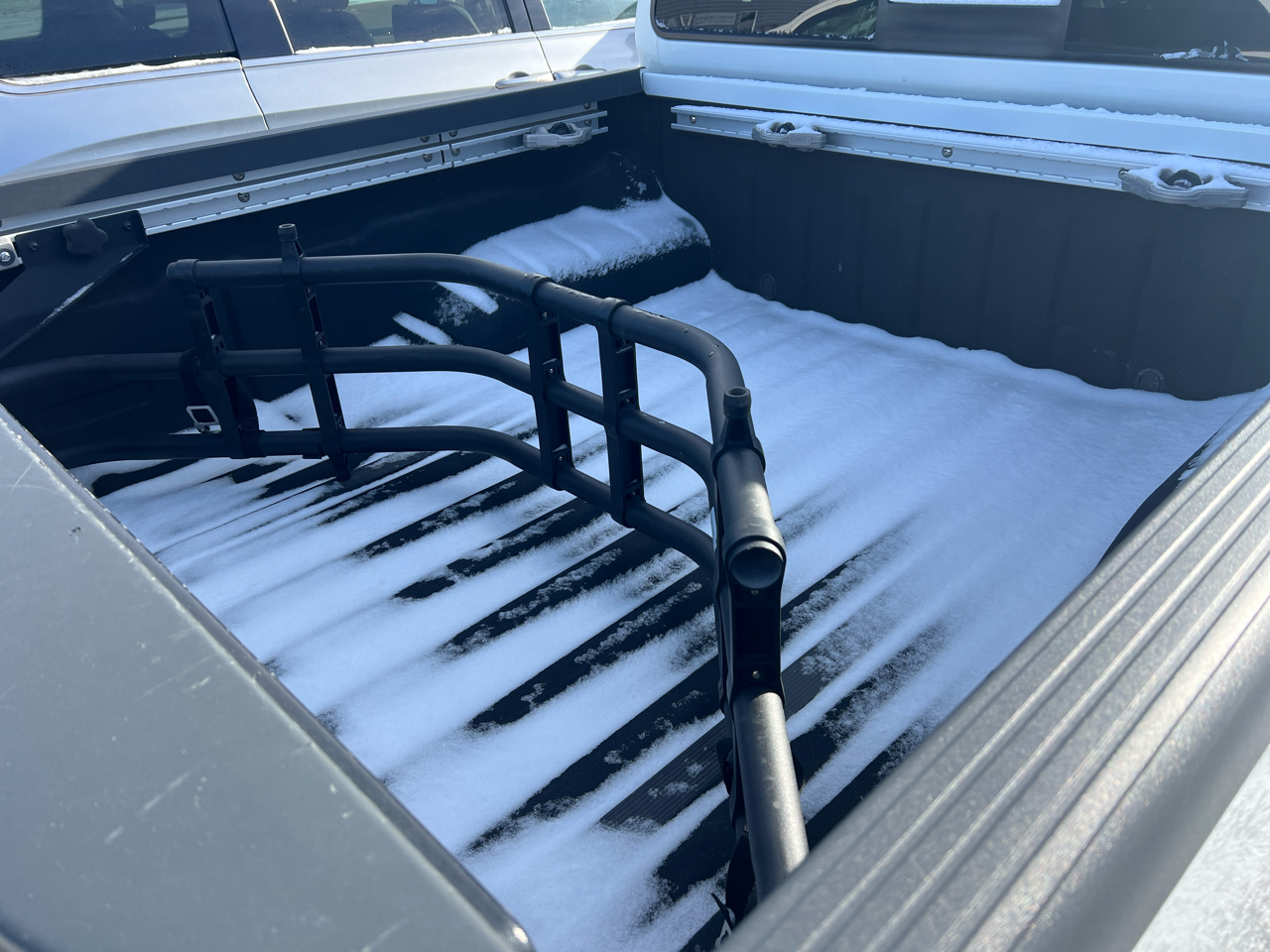 Nissan Frontier 4WD Crew Cab SWB Auto SV 2016