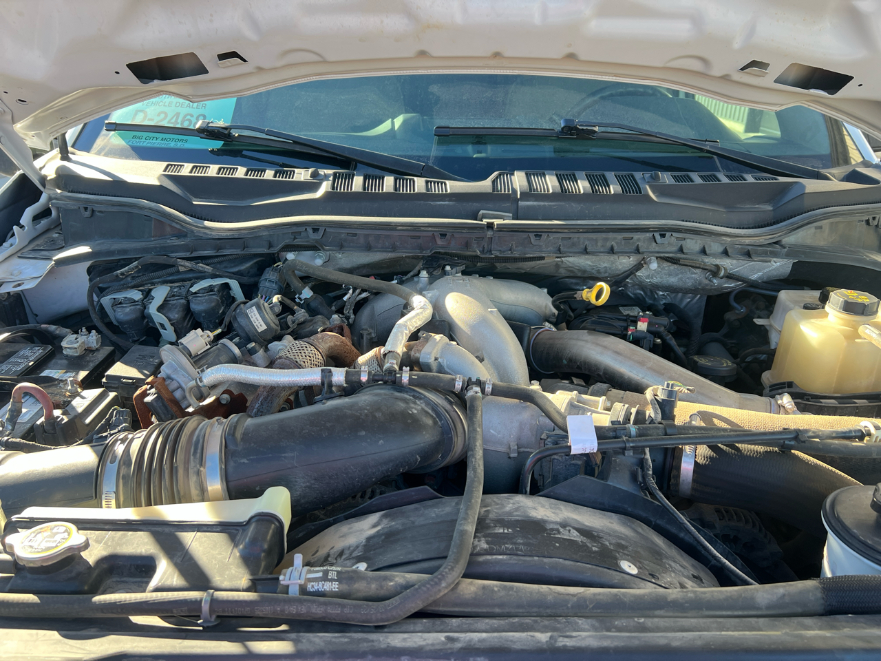 Ford Super Duty F-550 DRW Lariat 4WD Crew Cab 179" WB 60" CA 2022