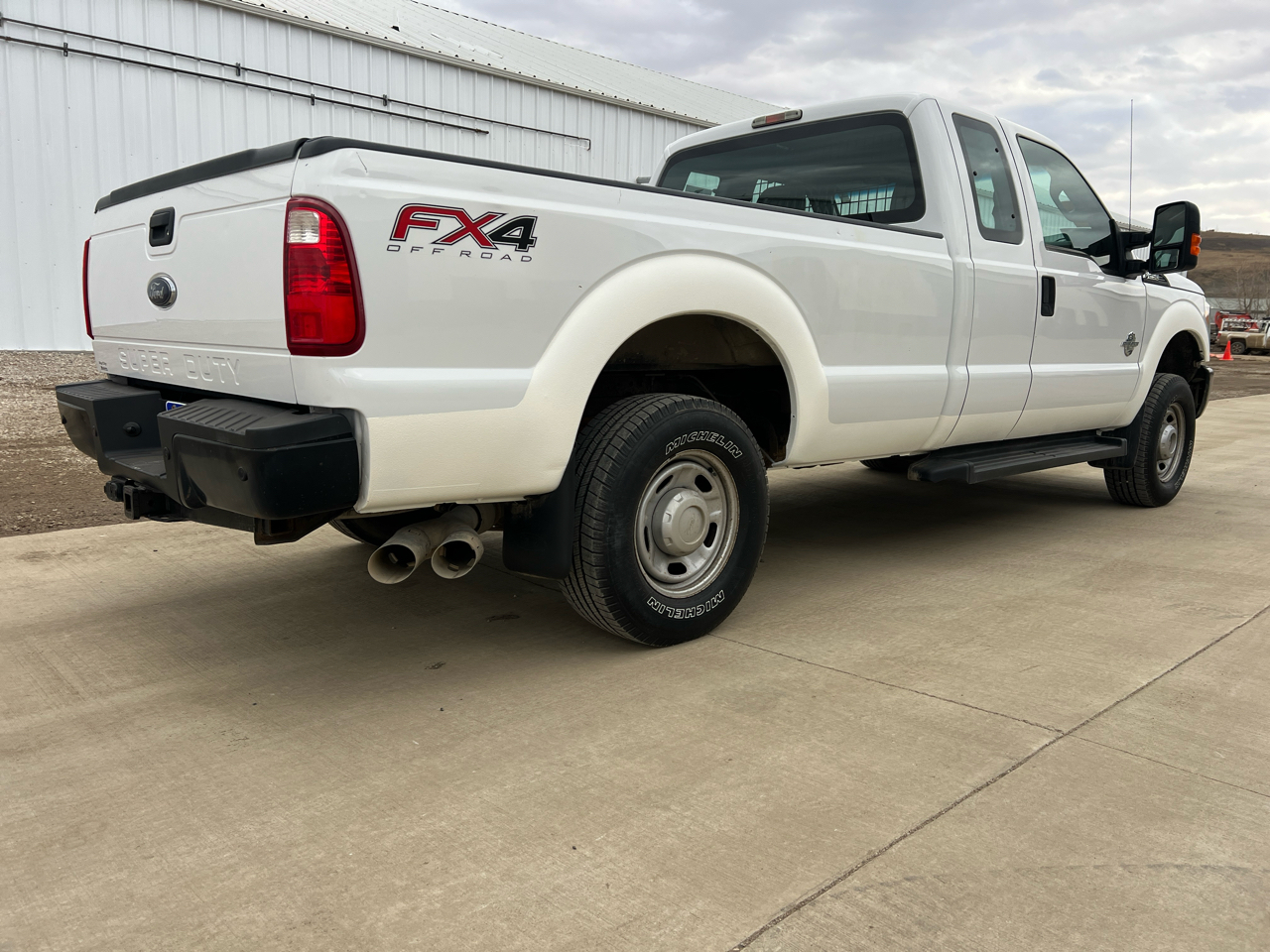 Ford Super Duty F-250 SRW 4WD SuperCab 142" XL 2013