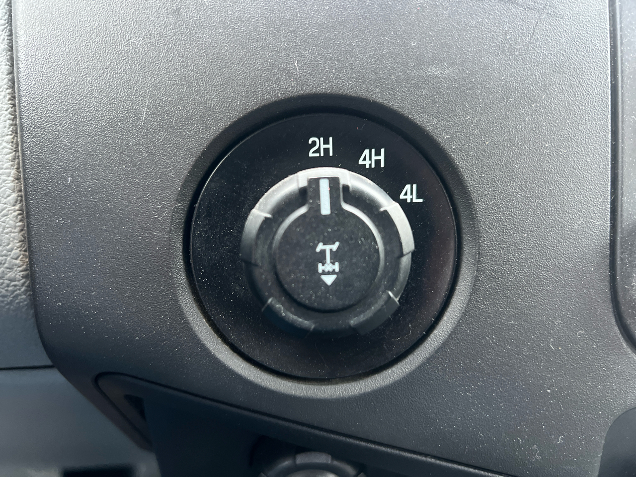 Ford Super Duty F-250 SRW 4WD SuperCab 142" XL 2013