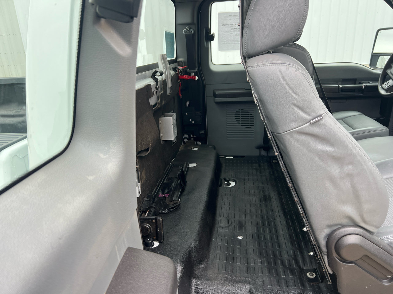 Ford Super Duty F-250 SRW 4WD SuperCab 142" XL 2013