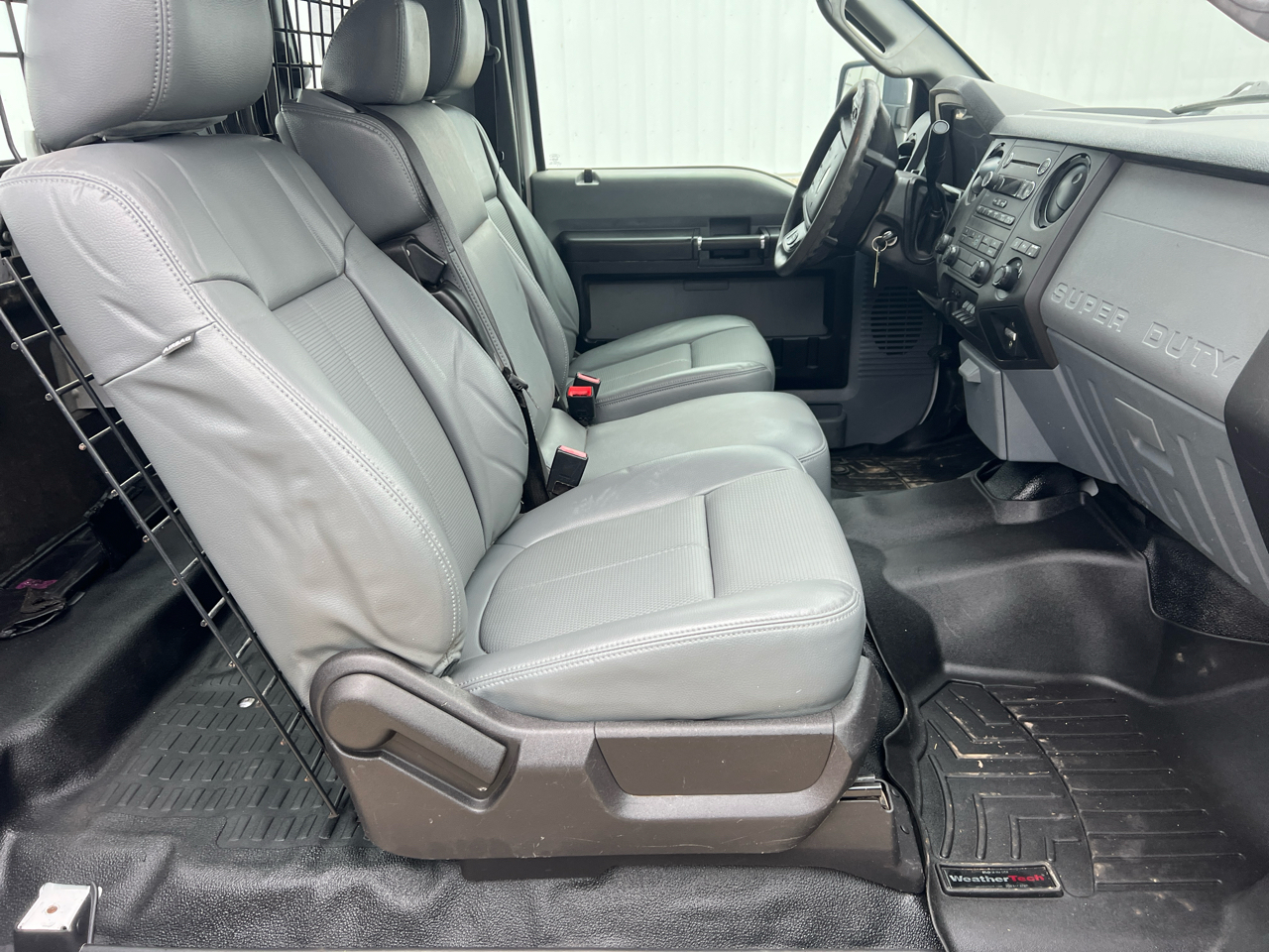 Ford Super Duty F-250 SRW 4WD SuperCab 142" XL 2013