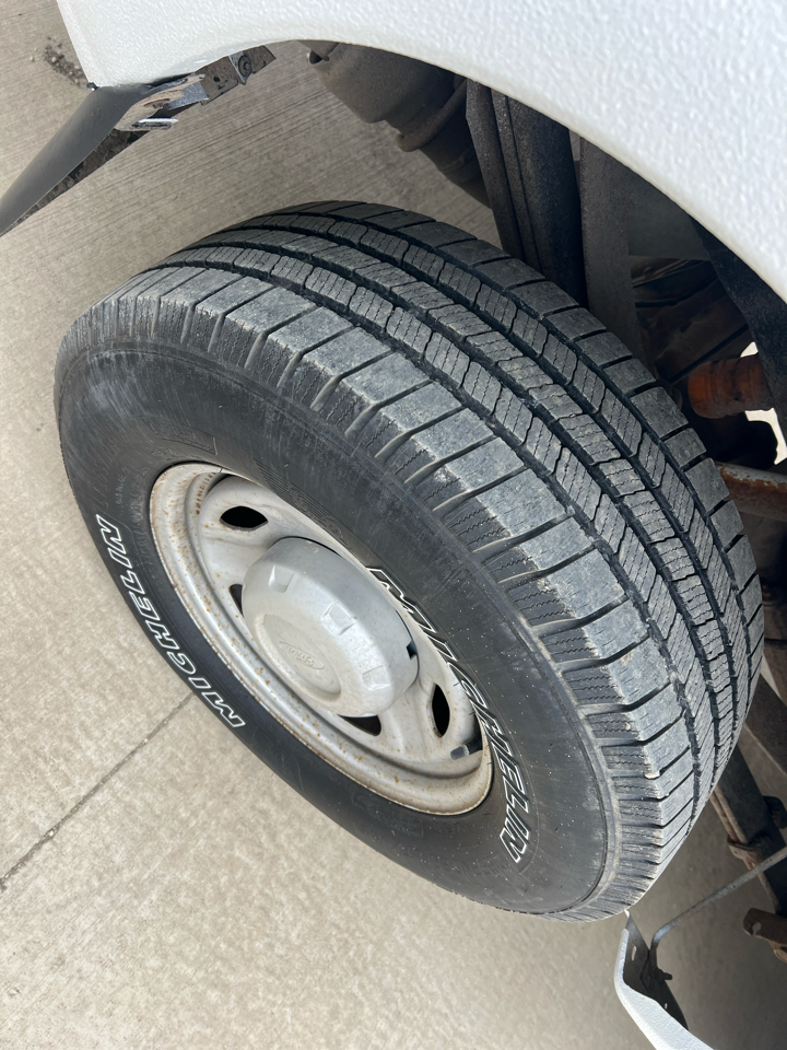 Ford Super Duty F-250 SRW 4WD SuperCab 142" XL 2013