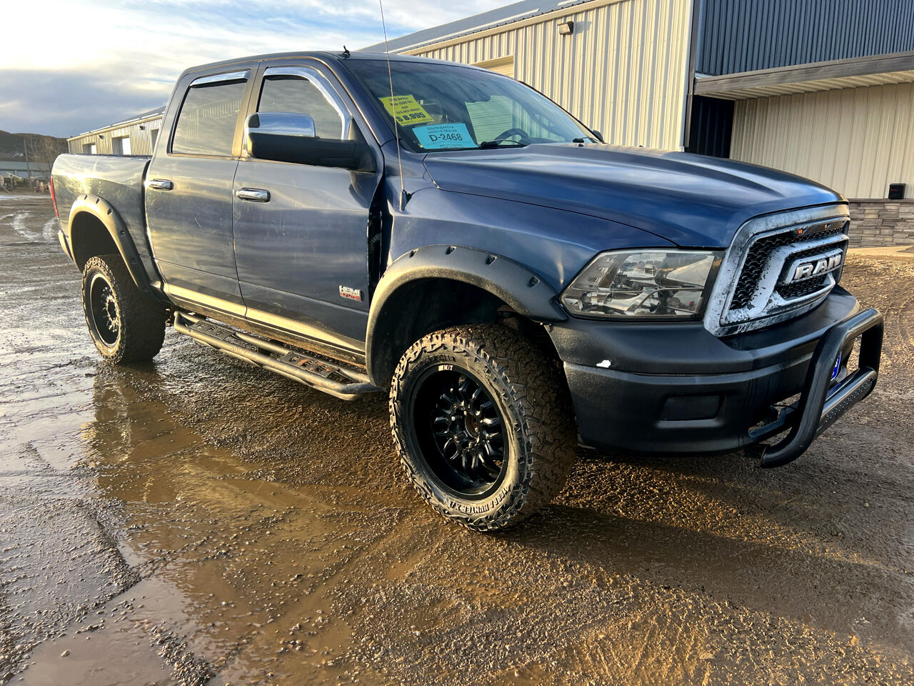 Dodge Ram 1500 4WD Crew Cab 140.5" SLT 2010