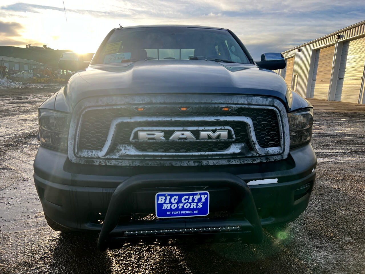 Dodge Ram 1500 4WD Crew Cab 140.5" SLT 2010