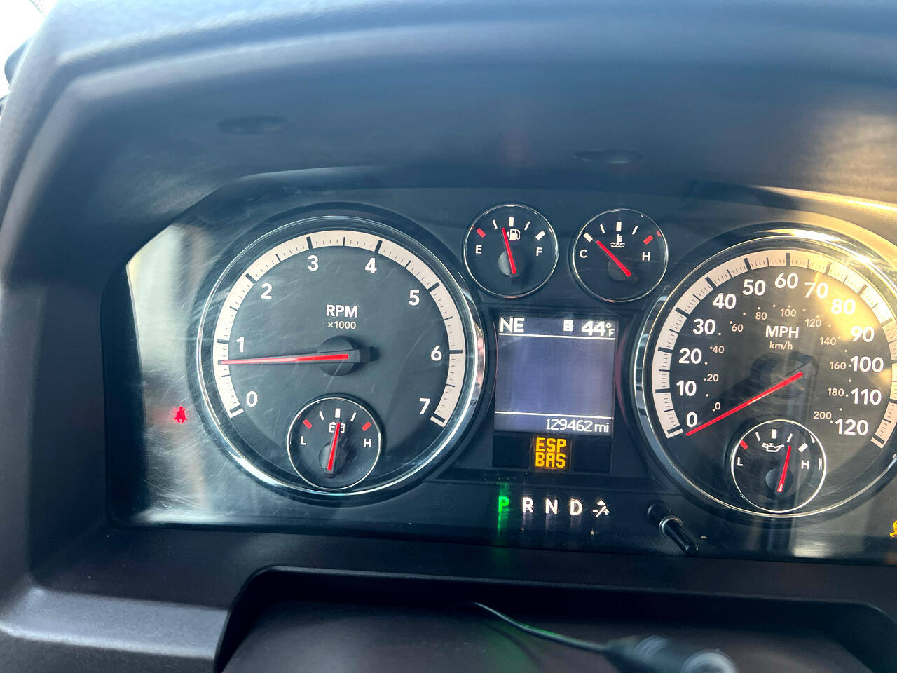 Dodge Ram 1500 4WD Crew Cab 140.5" SLT 2010