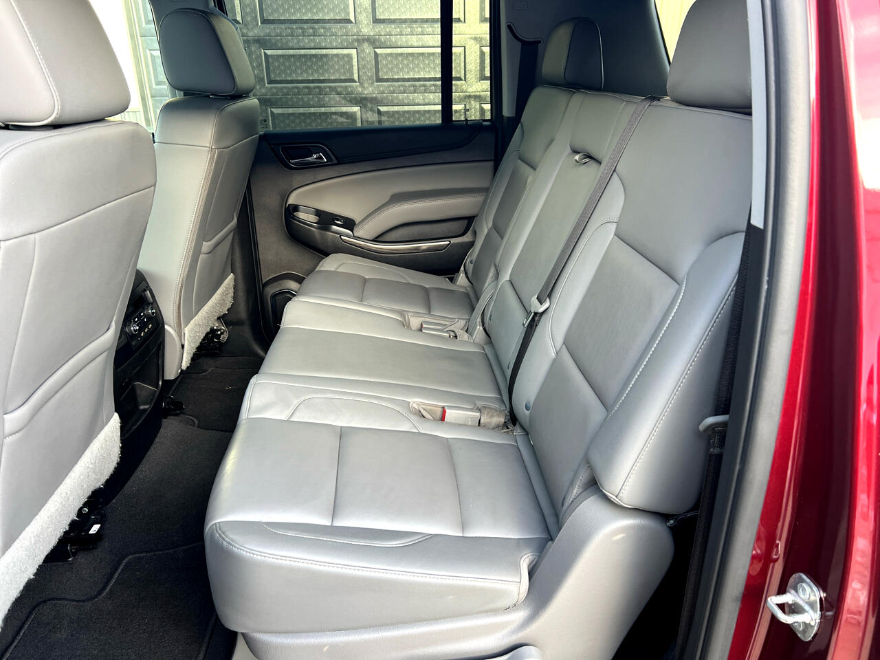 Chevrolet Suburban 4WD 4dr LT 2020