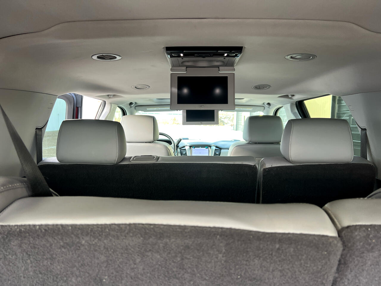 Chevrolet Suburban 4WD 4dr LT 2020