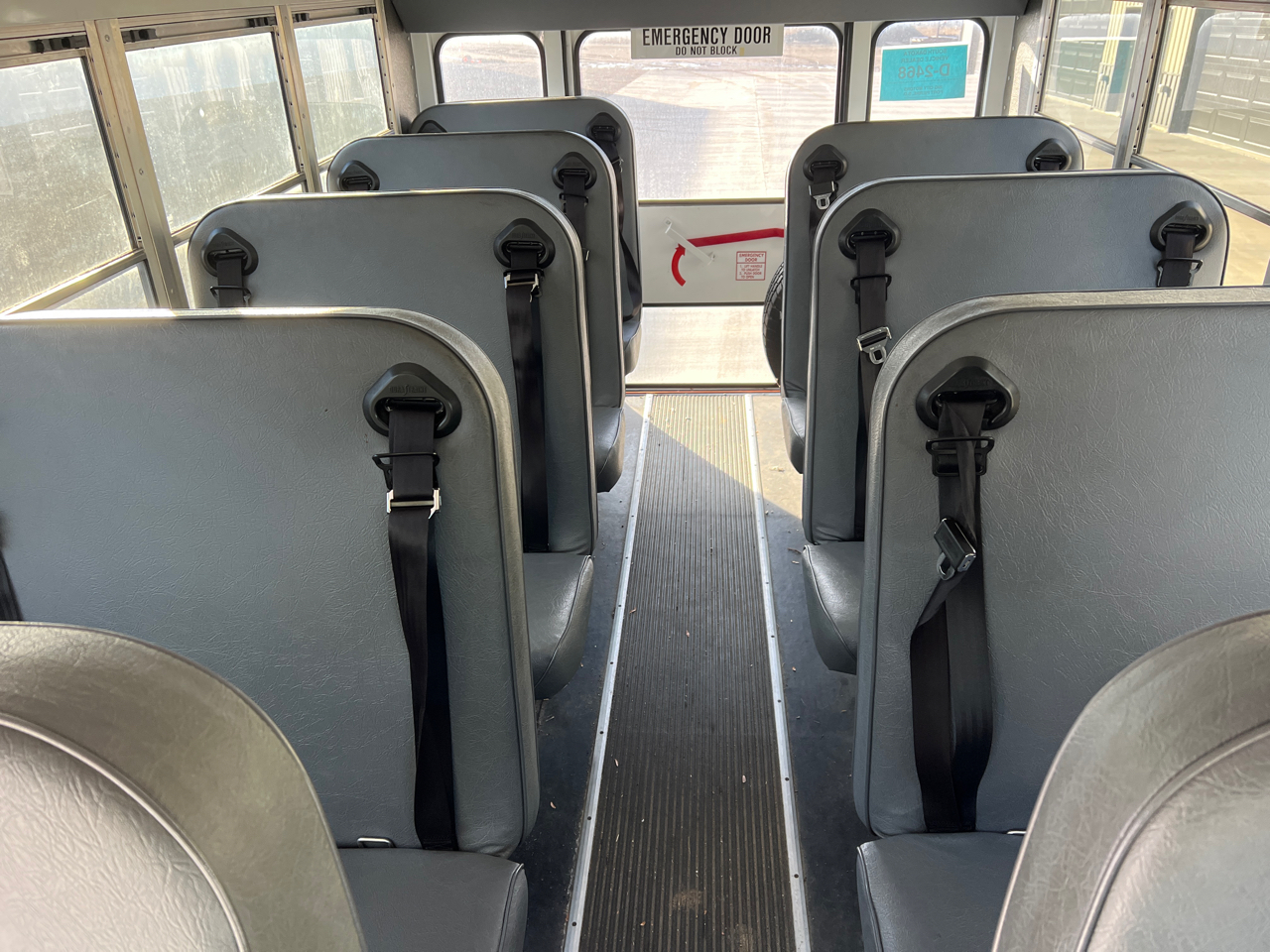 Chevrolet Express Commercial Cutaway 139" WB C6Y SRW 2007