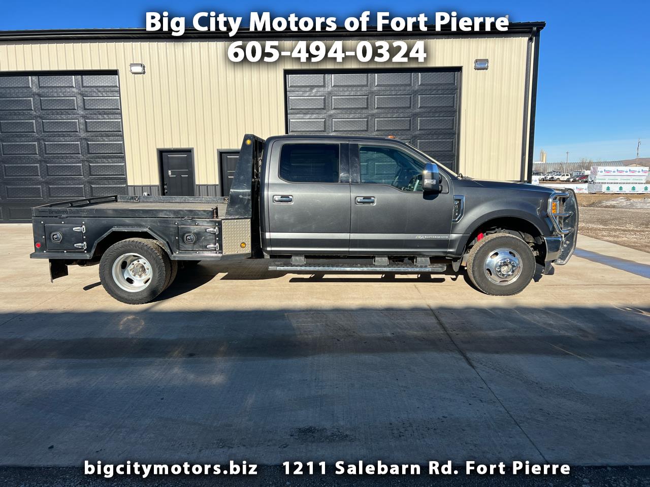 2017 Ford F-350 Super Duty XLT's photo