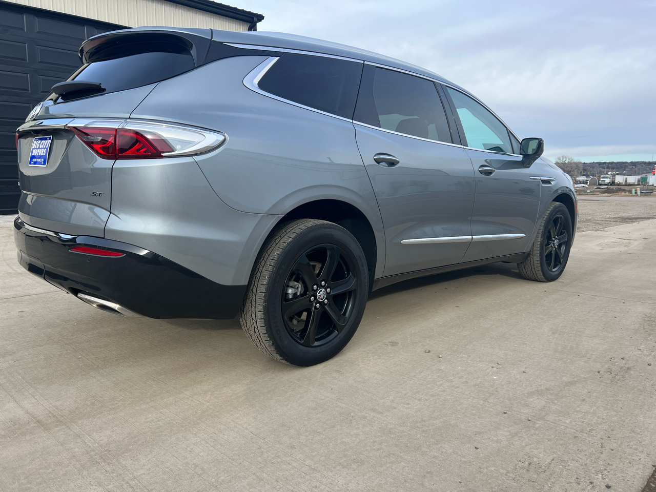 Buick Enclave AWD 4dr Essence 2023