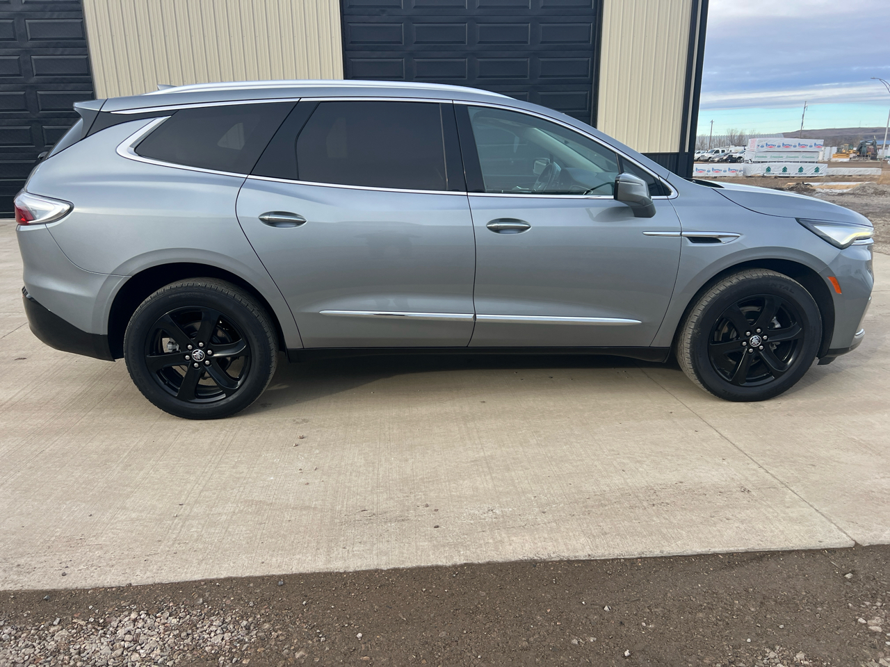 Buick Enclave AWD 4dr Essence 2023