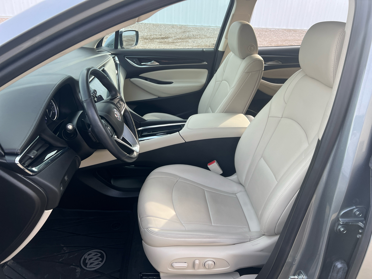 Buick Enclave AWD 4dr Essence 2023