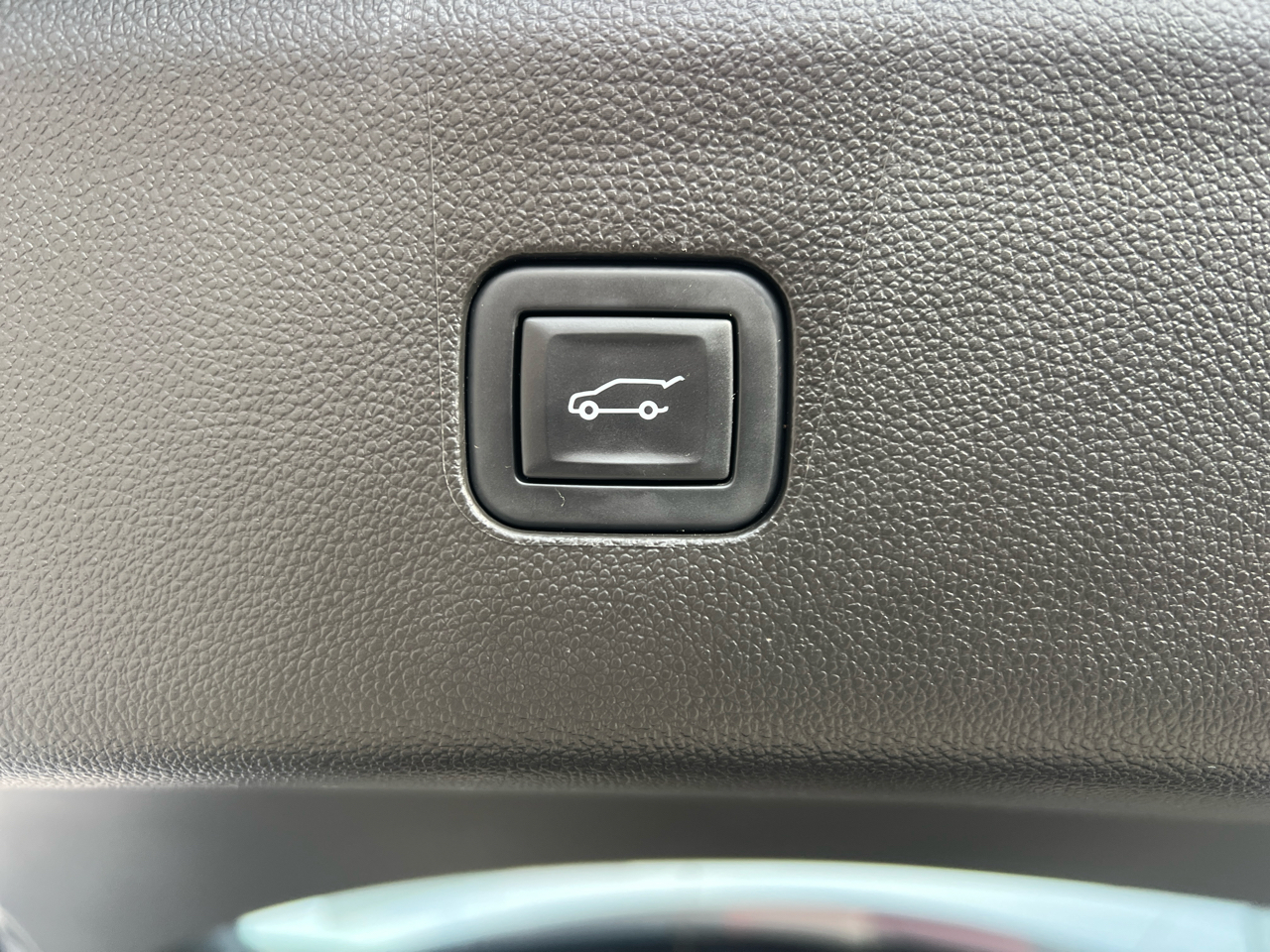 Buick Enclave AWD 4dr Essence 2023