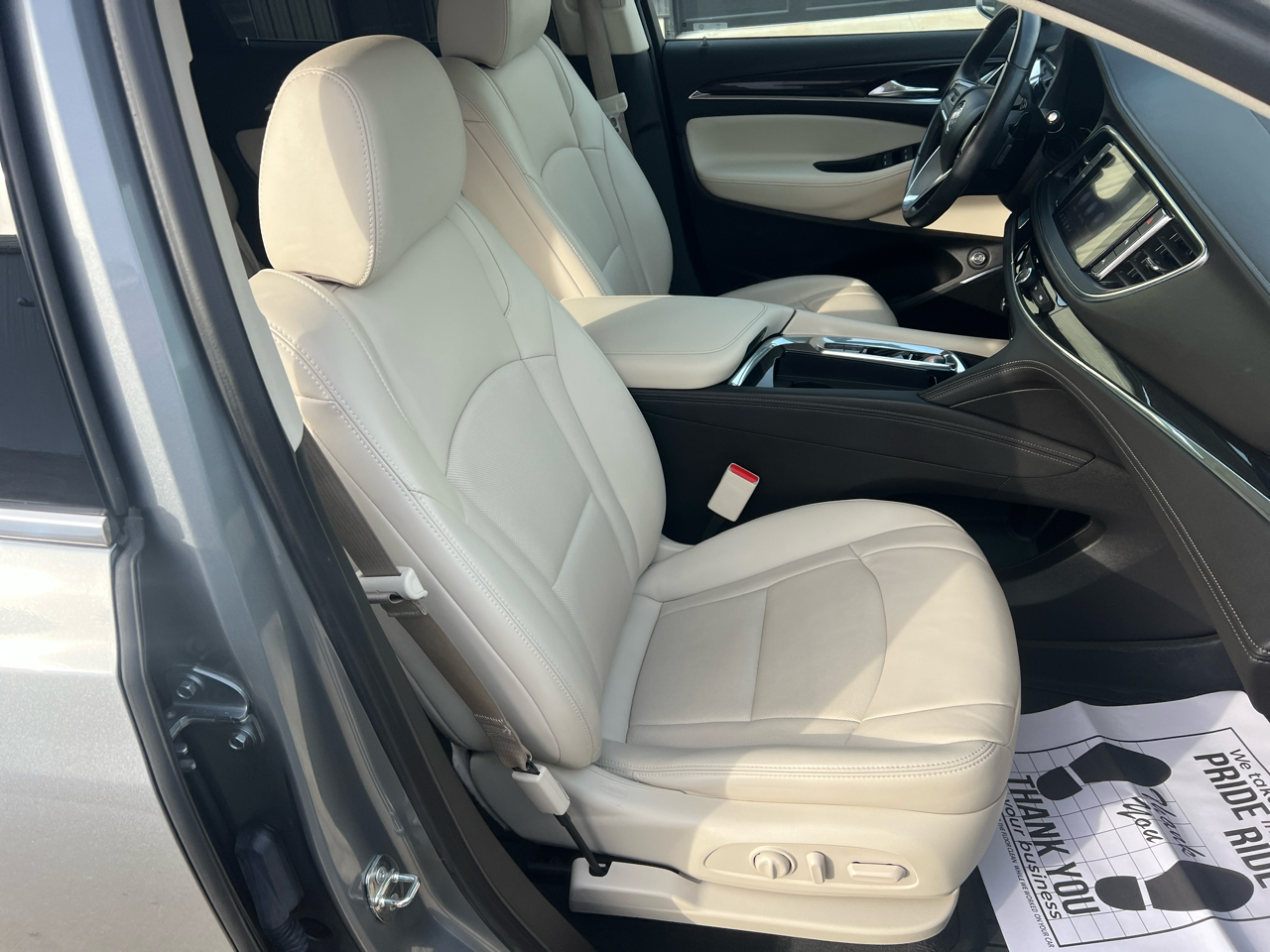 Buick Enclave AWD 4dr Essence 2023