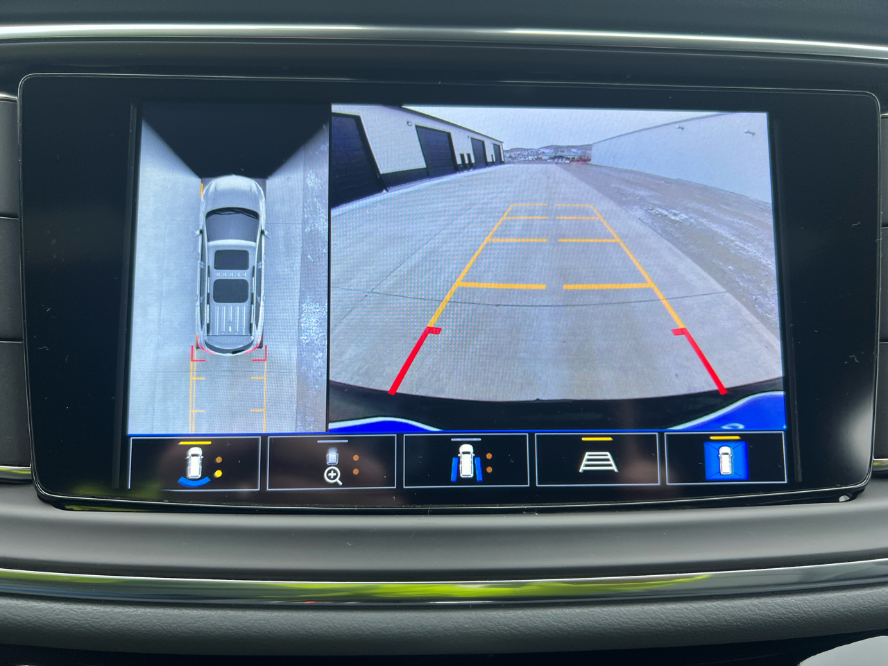 Buick Enclave AWD 4dr Premium 2024