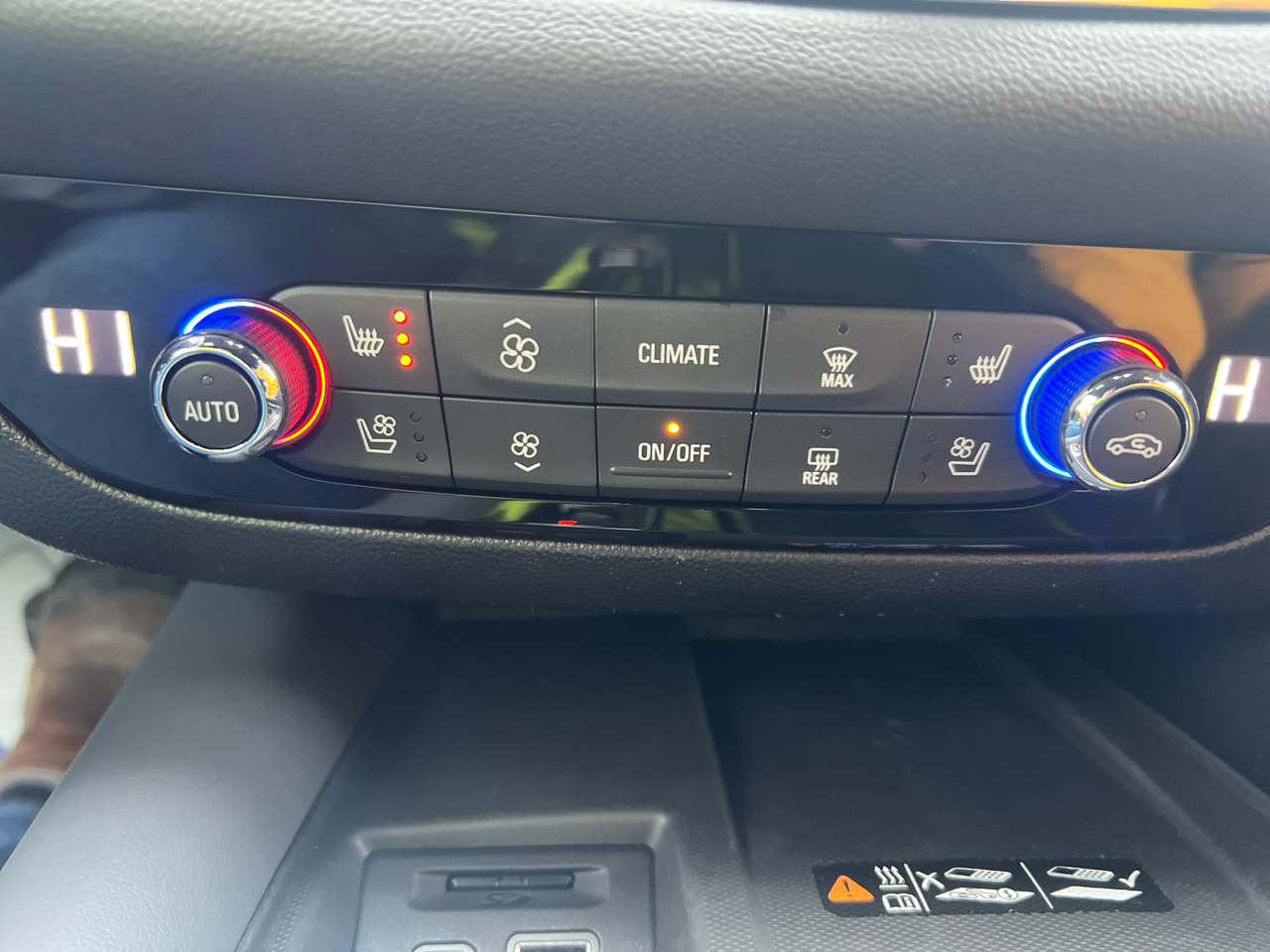 Buick Enclave AWD 4dr Premium 2024