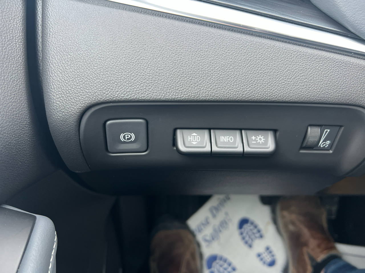 Buick Enclave AWD 4dr Premium 2024