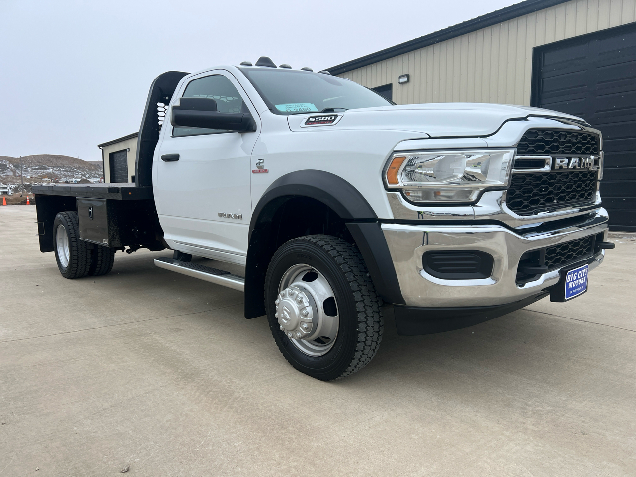 RAM 5500 Chassis Cab Tradesman 4x4 Reg Cab 84" CA 168.5" WB 2021