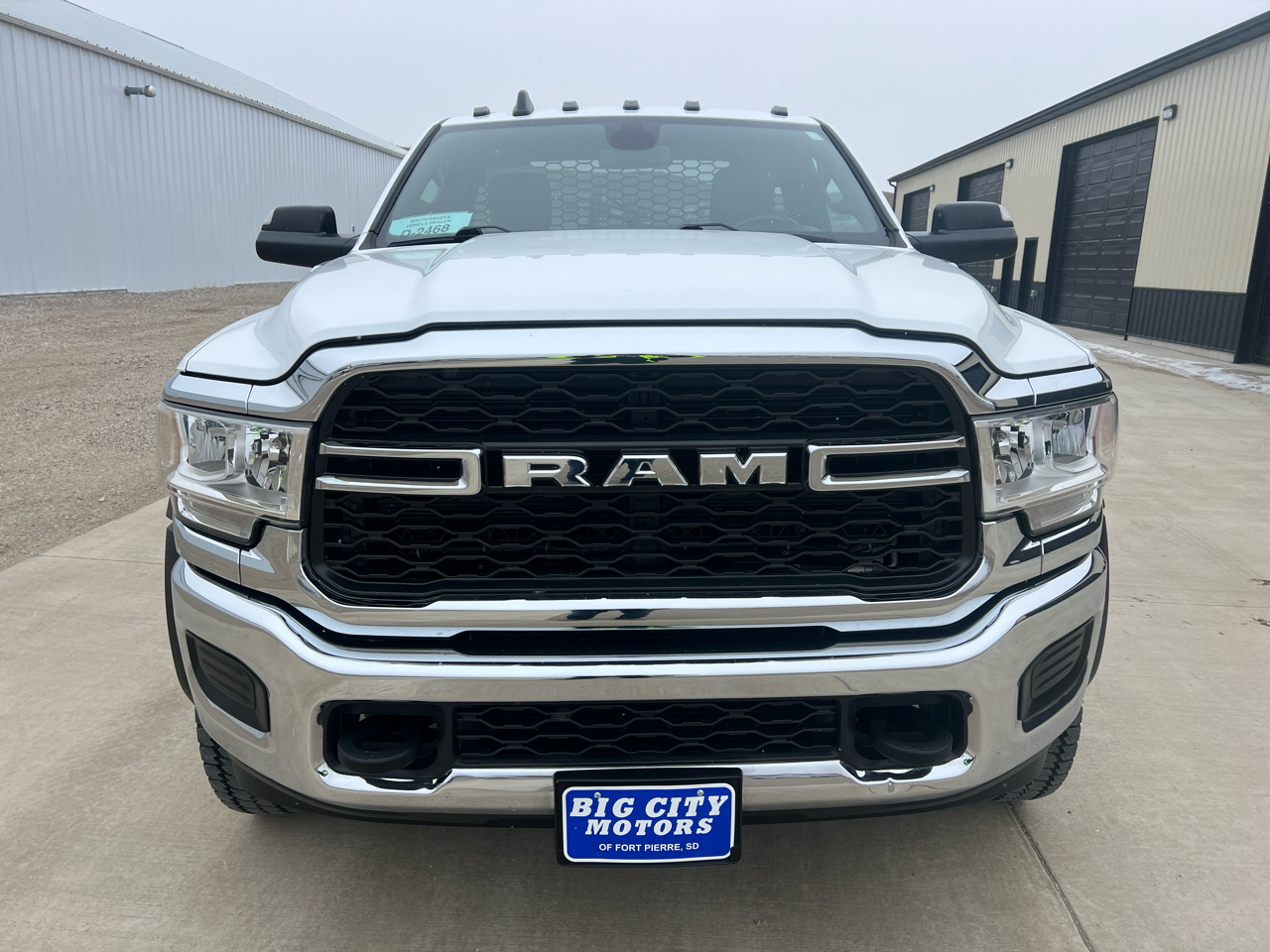 RAM 5500 Chassis Cab Tradesman 4x4 Reg Cab 84" CA 168.5" WB 2021