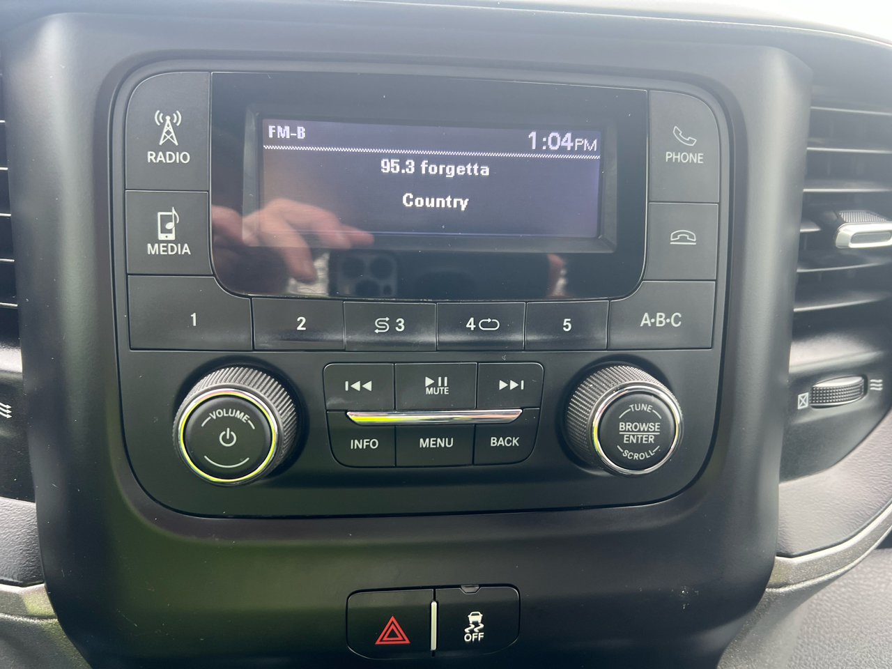 RAM 5500 Chassis Cab Tradesman 4x4 Reg Cab 84" CA 168.5" WB 2021