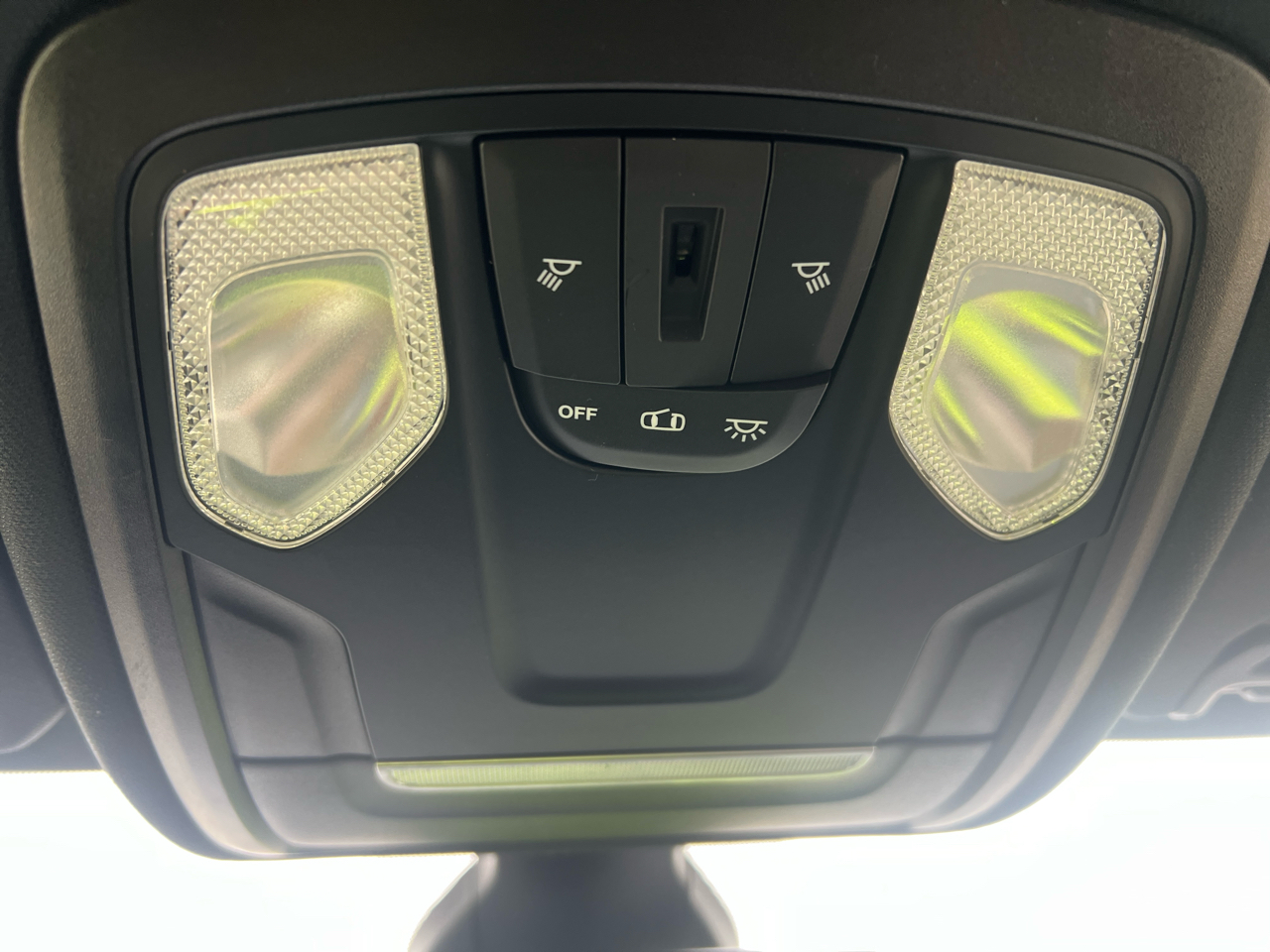 RAM 5500 Chassis Cab Tradesman 4x4 Reg Cab 84" CA 168.5" WB 2021