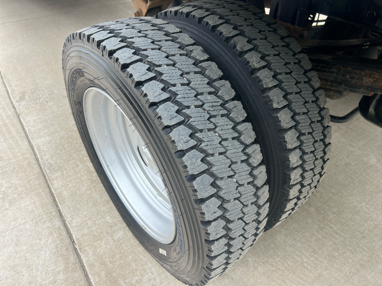 RAM 5500 Chassis Cab Tradesman 4x4 Reg Cab 84" CA 168.5" WB 2021