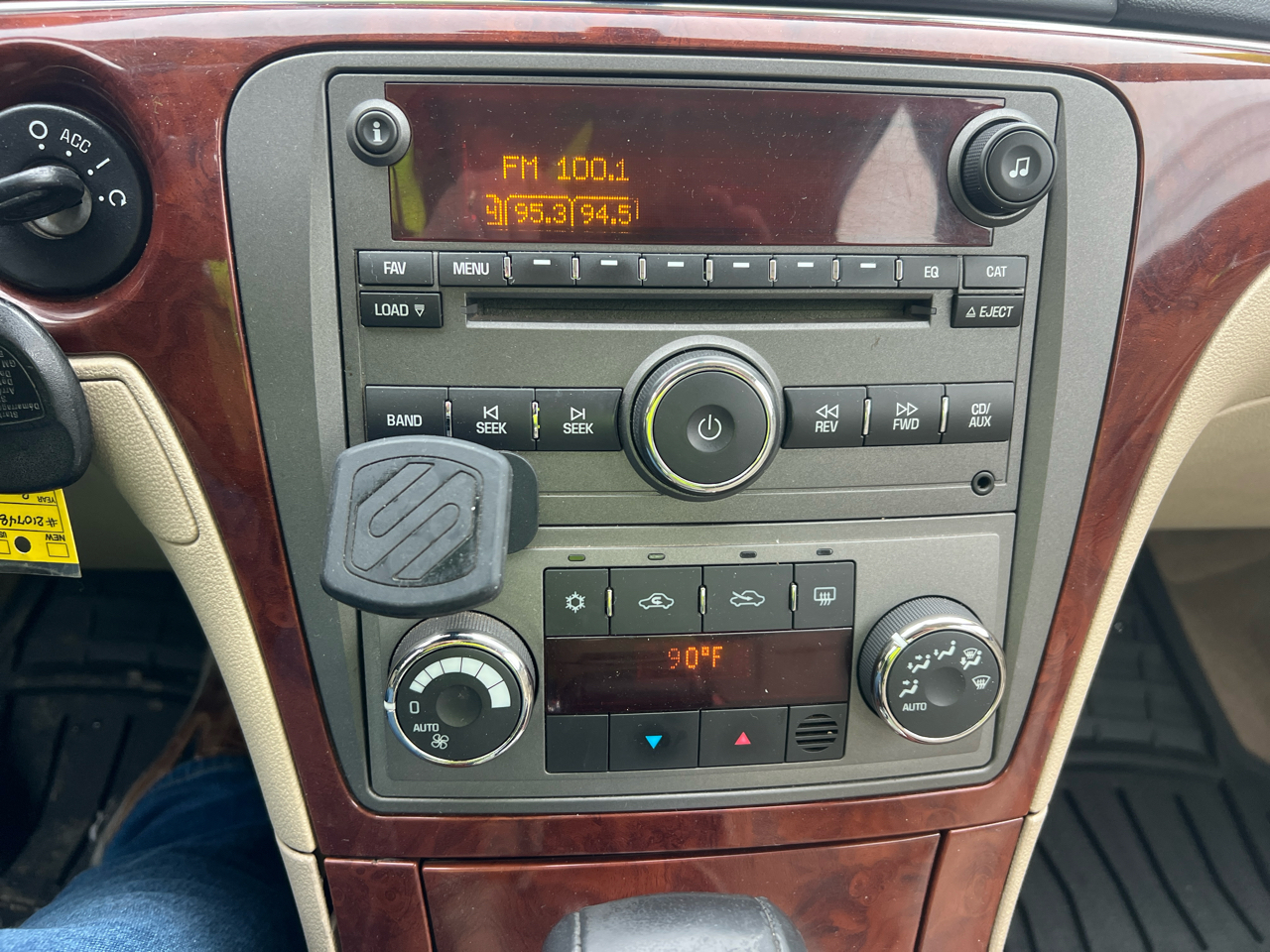 Saturn Aura 4dr Sdn XR 2008