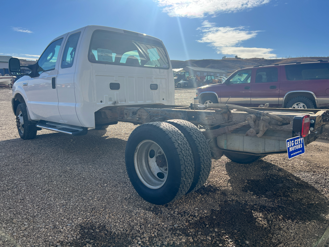 Ford Super Duty F-350 DRW SuperCab 162" WB 60" CA XL 4WD 2005