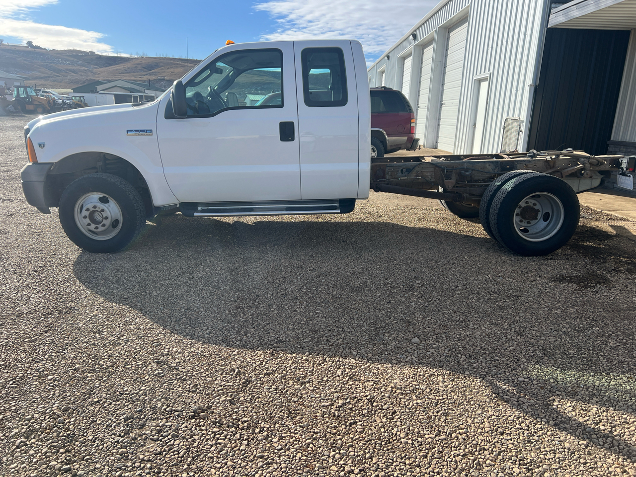 Ford Super Duty F-350 DRW SuperCab 162" WB 60" CA XL 4WD 2005