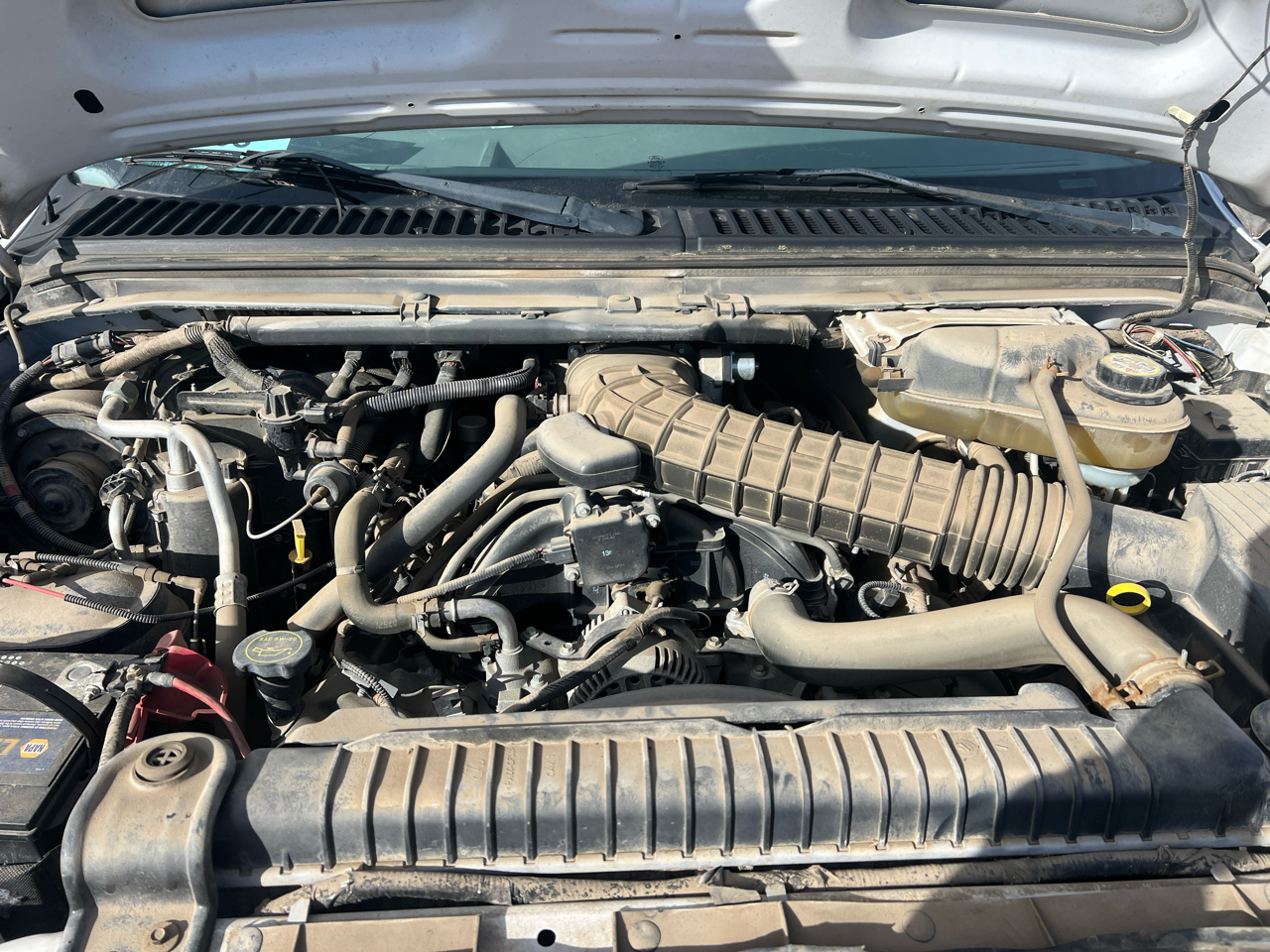 Ford Super Duty F-350 DRW SuperCab 162" WB 60" CA XL 4WD 2005