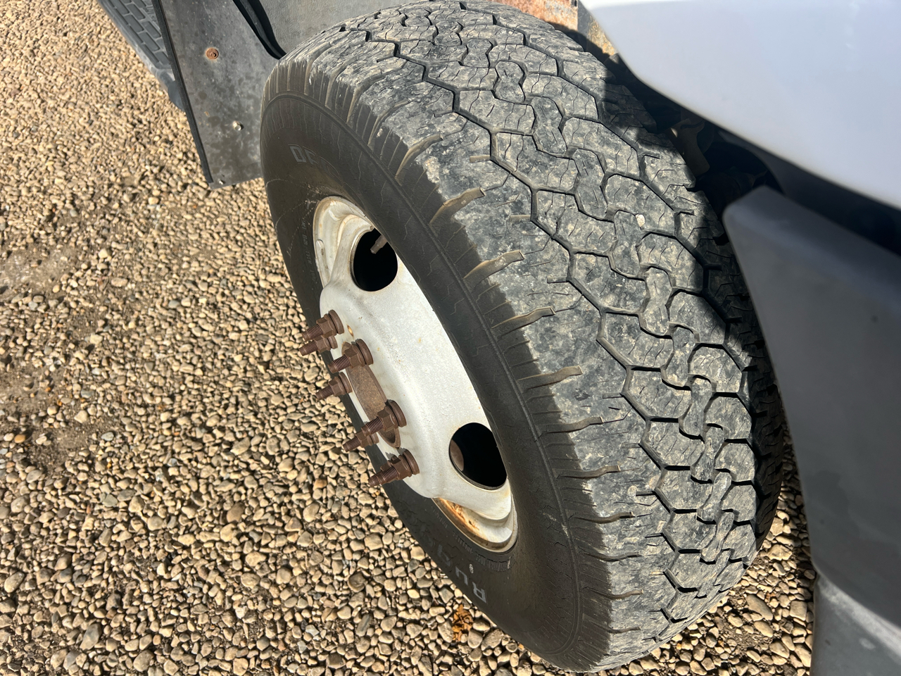 Ford Super Duty F-350 DRW SuperCab 162" WB 60" CA XL 4WD 2005