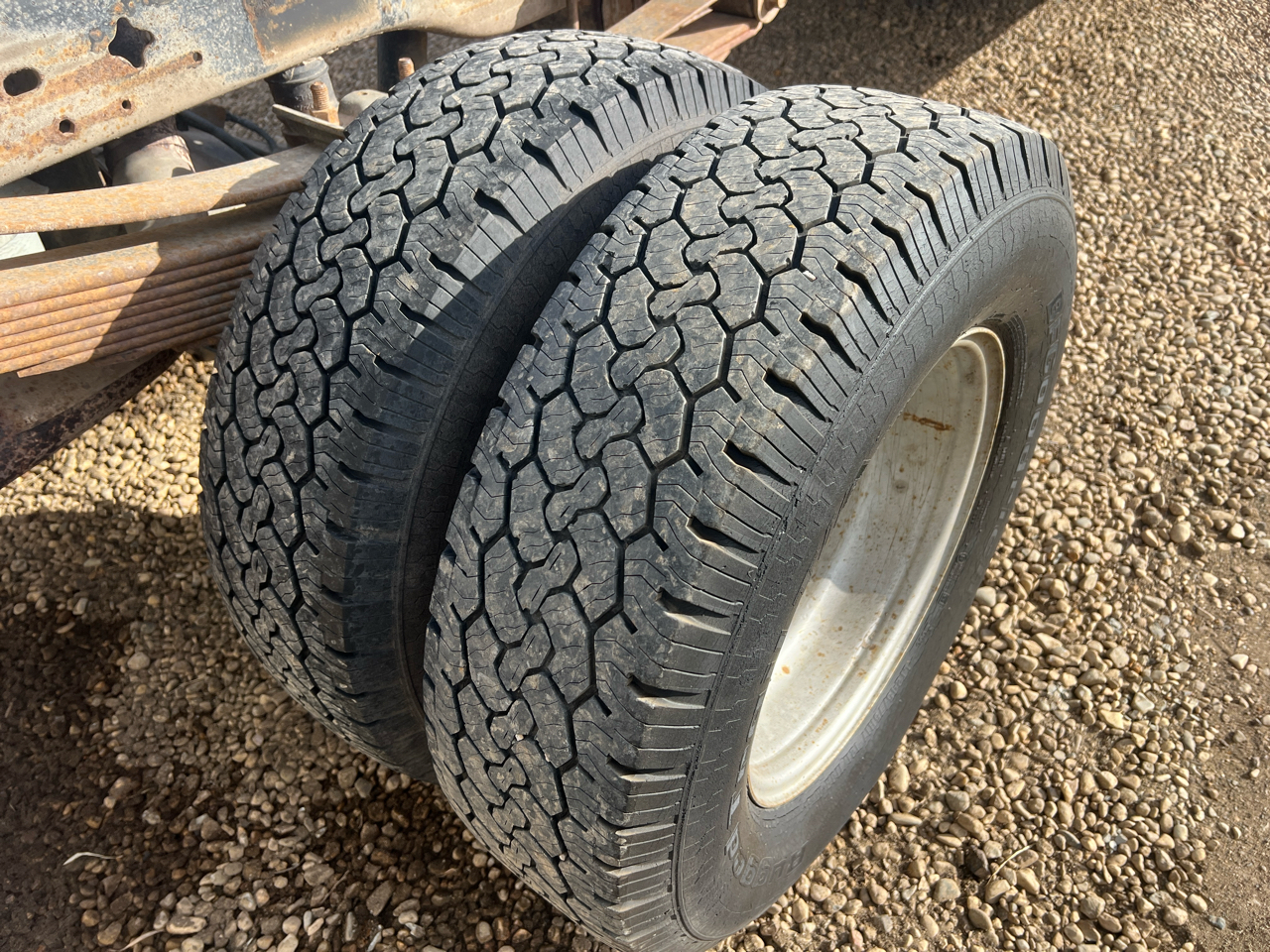 Ford Super Duty F-350 DRW SuperCab 162" WB 60" CA XL 4WD 2005