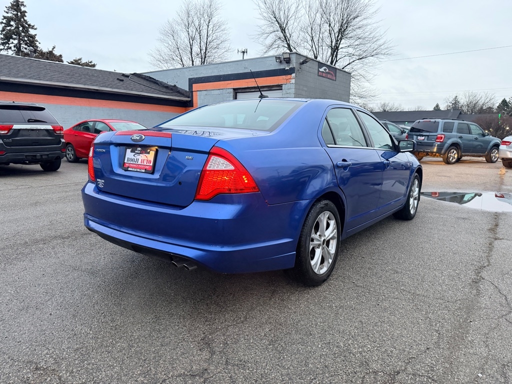 Ford Fusion SE 2012