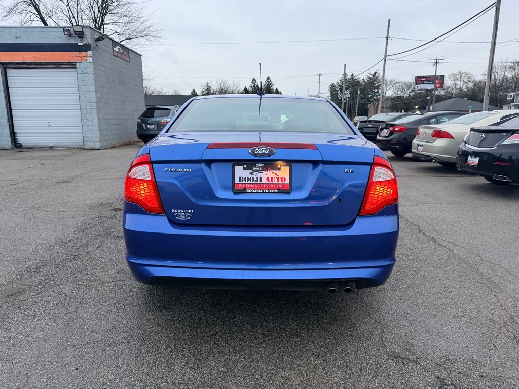 Ford Fusion SE 2012