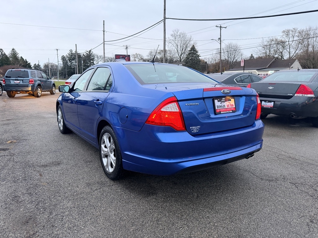 Ford Fusion SE 2012