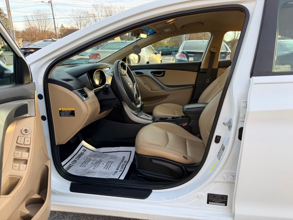 Hyundai Elantra GLS M/T 2013