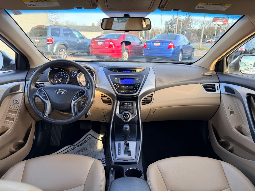 Hyundai Elantra GLS M/T 2013