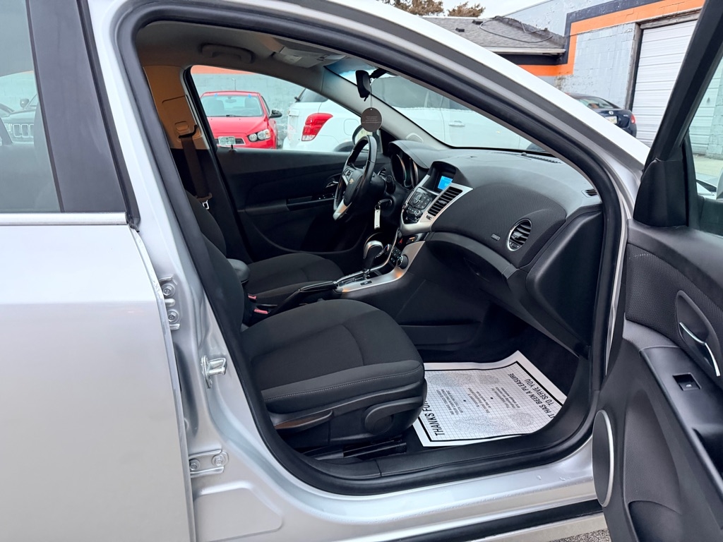 Chevrolet Cruze 1LT 2011