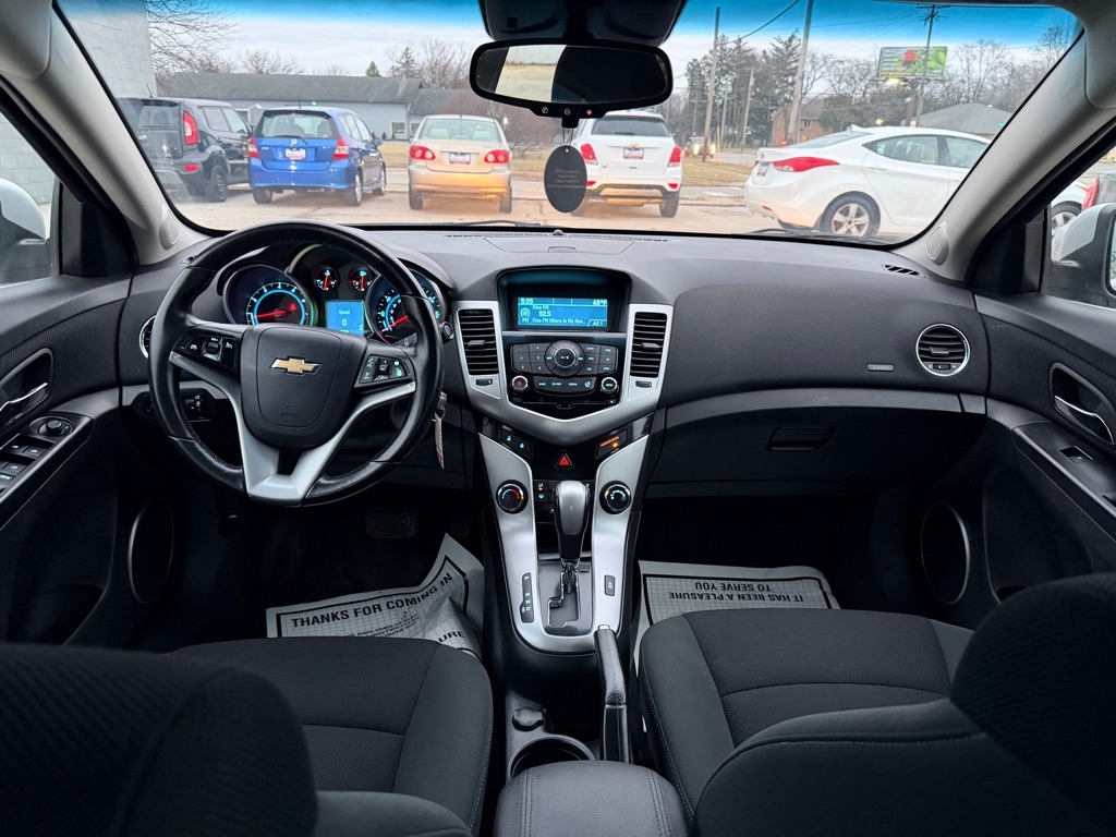 Chevrolet Cruze 1LT 2011